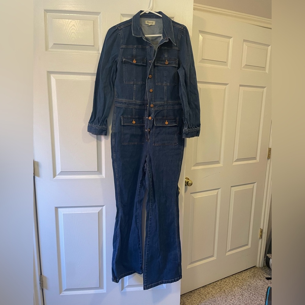 Madewell Denim Jumpsuit! Women’s size 10